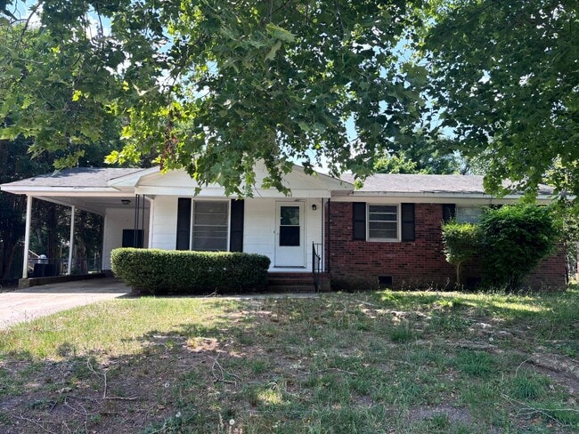 Building Photo - 944 Lark Dr
