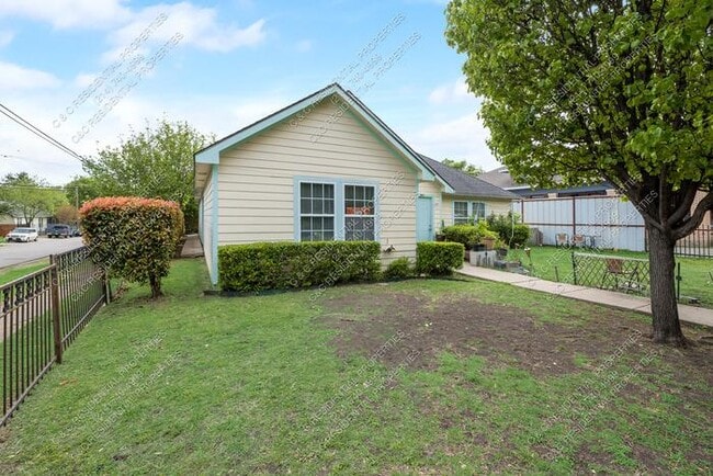 Photo - 925 Mt Auburn Ave