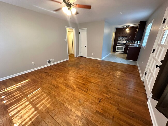 Photo - 1821 SW Moundview Dr