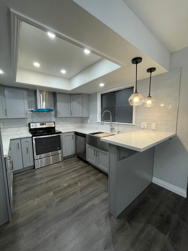 Encimeras de cuarzo y agua de ósmosis inversa - 3355 Myrtle Ave