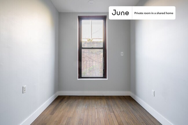 Room in Shared 4 bed/2 bath home in Central Harlem