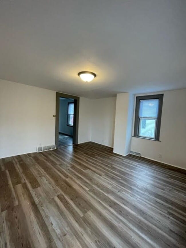 Photo - 411 Wisconsin St Unidad C