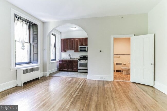 Photo - 2008 Spruce St Unit 3F