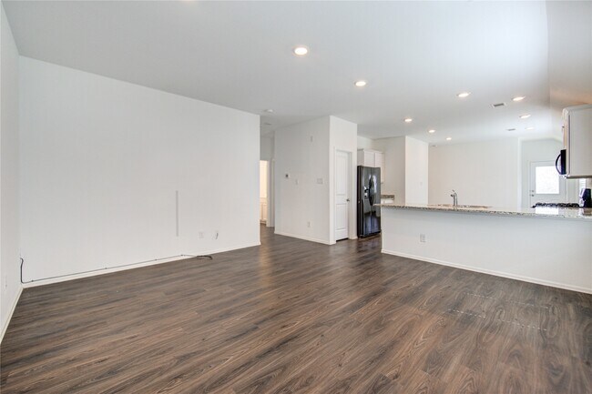 Photo - 5914 Dry Brush Pl