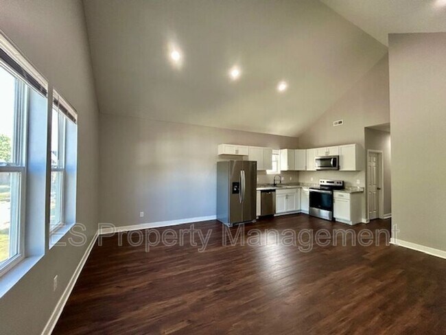 Photo - 1602 Quill St