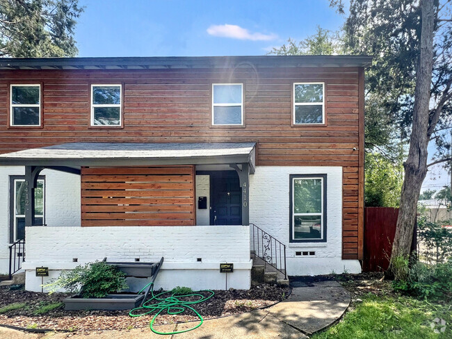 Building Photo - 4410 Atoka St Rental