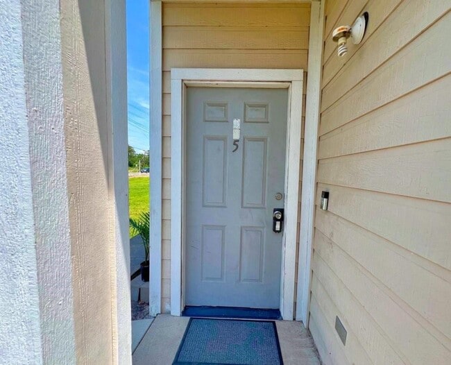 Photo - 13121 Vickery St Unit 5