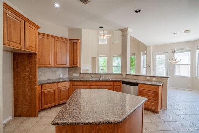 Photo - 12 Santa Monica St