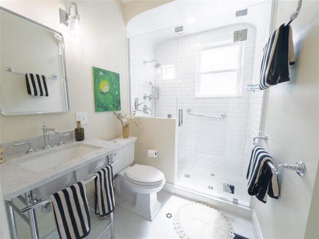 Photo - 1512 Northwood Rd