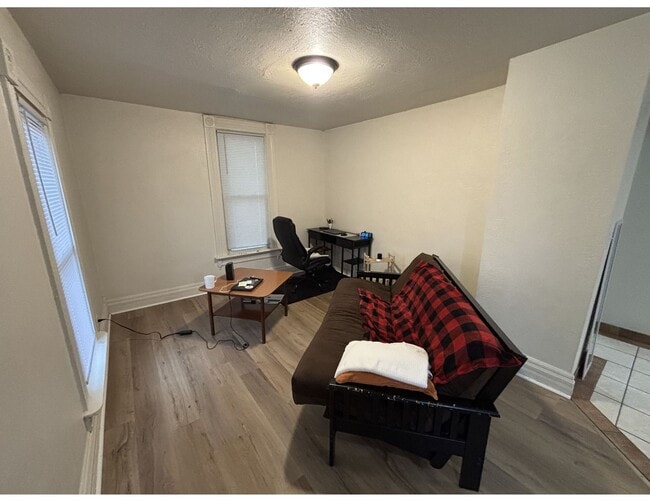 Photo - 927 Avon St Unit 927 1/2