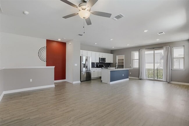 Photo - 8306 Mandela Bend