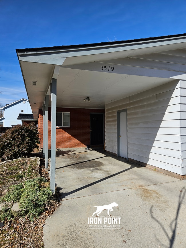 Photo - North Boise Duplex w/2 beds, 1bath, W/D, and Covered Parking