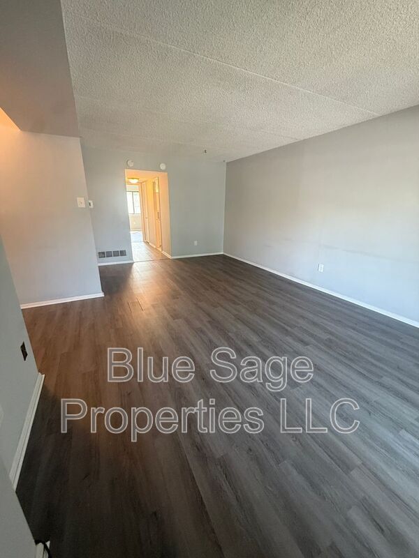 722A Putnam Blvd Unit 12A
