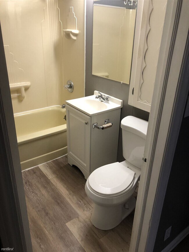 Photo - 3 br, 1 bath House - 26721 Grandmont St