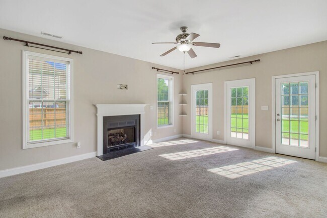 Photo - 159 River Winding Rd