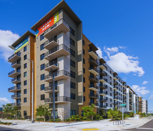 Building Photo - Metro Parc Rental
