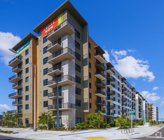 Building Photo - Metro Parc Rental