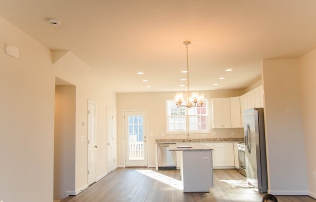 Building Photo - 113 Oakshire Ct