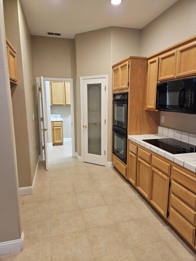 Photo - 7461 Callaway Dr