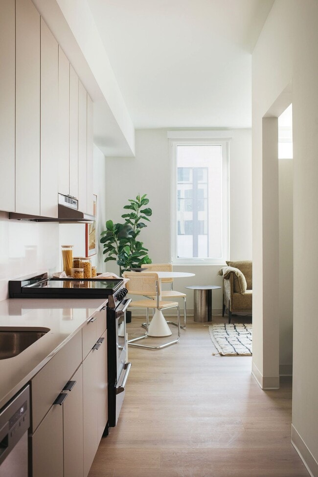 Photo - Inside Info Fremont