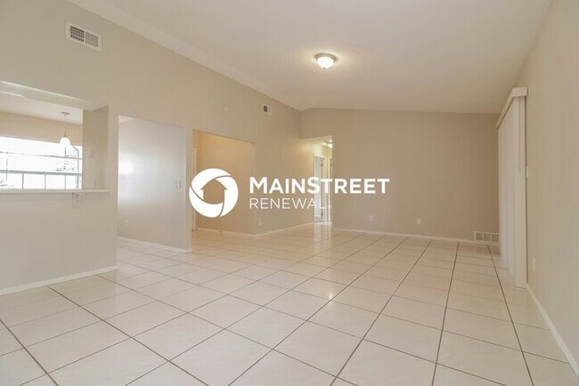 Photo - 3 Bedroom Pet-Friendly Home in Kissimmee, FL with Main Street Renewal