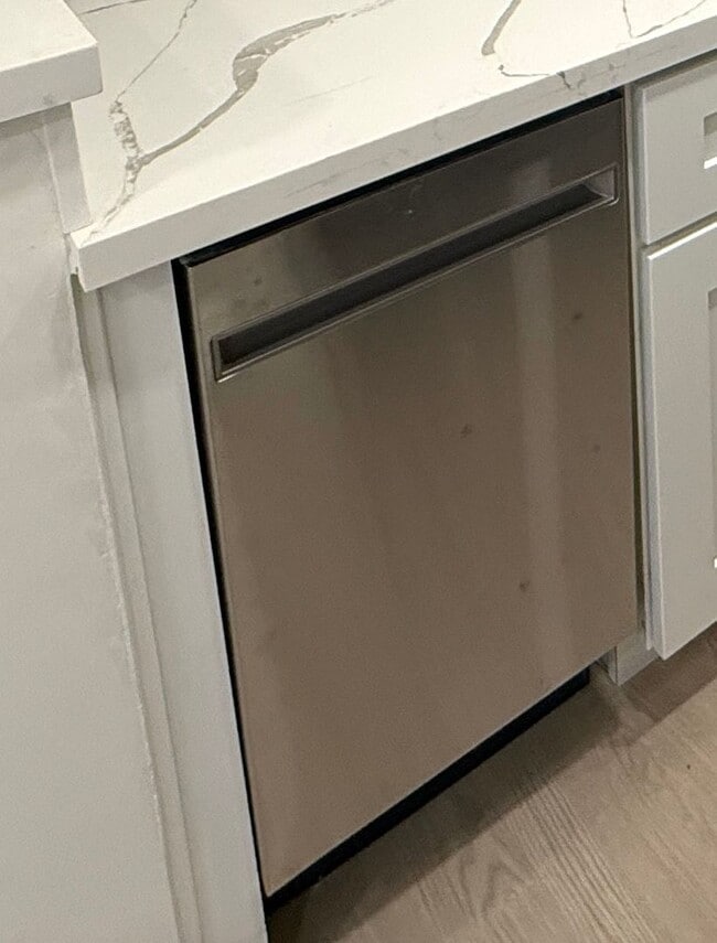 Photo - 3317 Keystone Av Unit 3