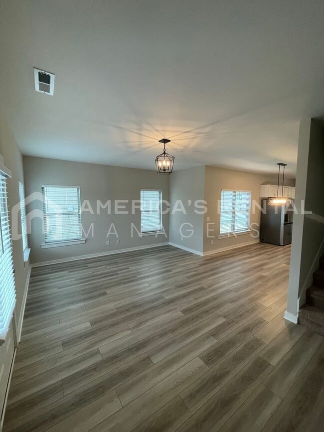 2116 Ellsworth Loop Rd