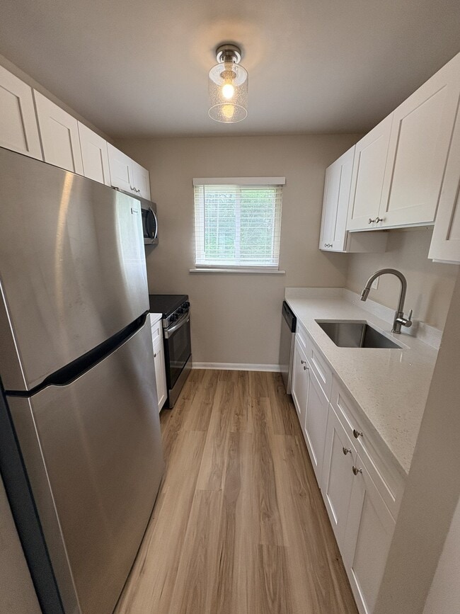 Photo - 200 Kilby Shores Dr Unit C4