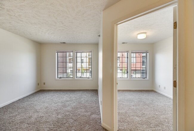 Photo - Pleasant View Apartments (J &amp; K Corporation)