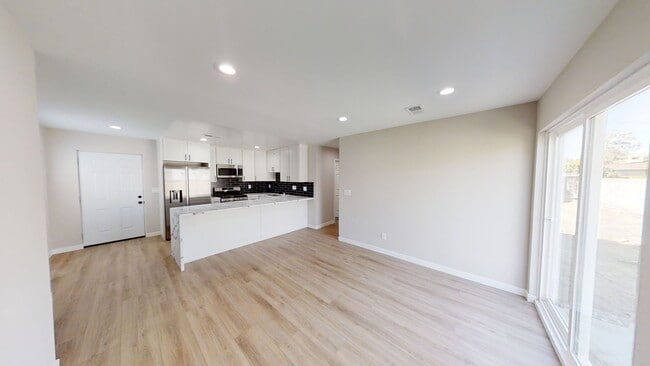 Photo - Beautiful 4BD/2BA