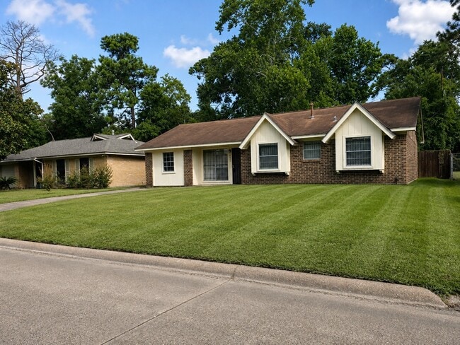 Building Photo - 6415 Heath St