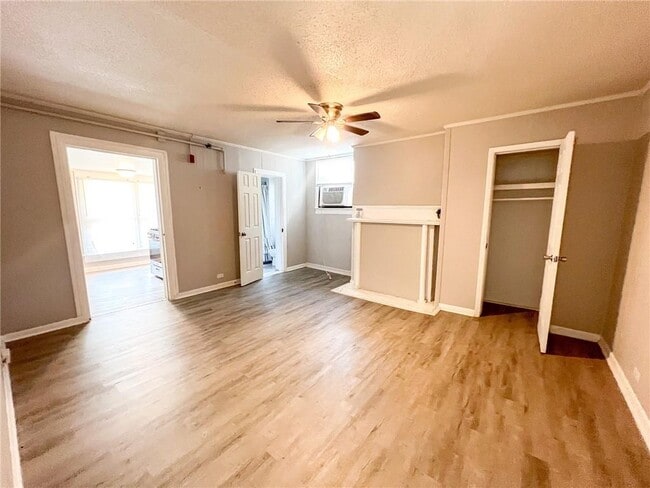 Building Photo - 304 Michigan Ave Unit 7