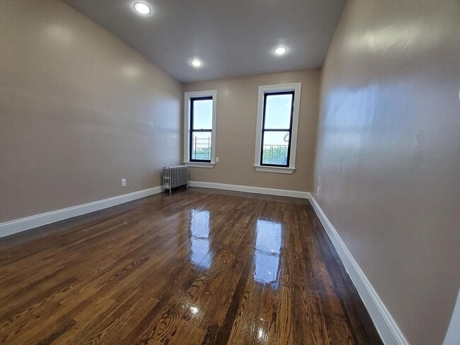 Photo - 1105 Morrison Ave