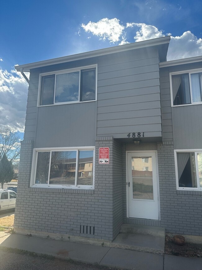 Photo - 4881 Basswood Dr