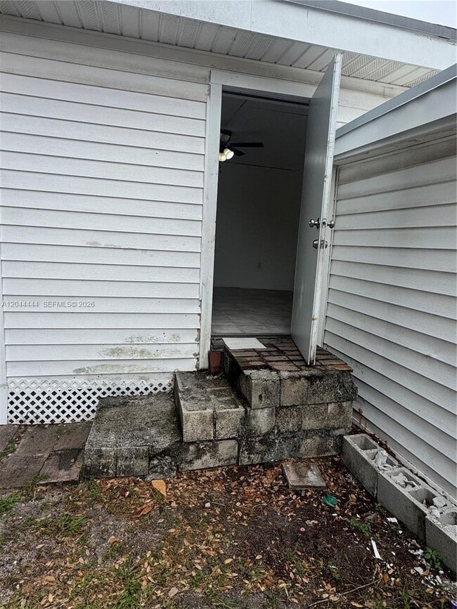 Photo - 3271 NW 15th St