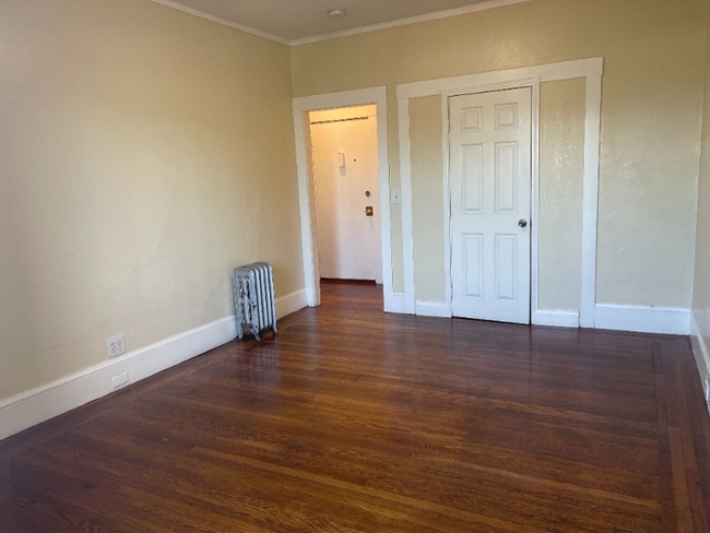 Photo - 3524 Foothill Blvd Unidad 11