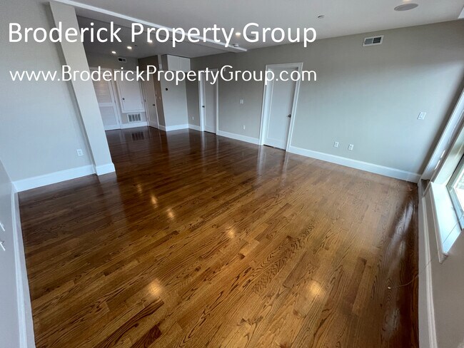 Photo - 303 D St