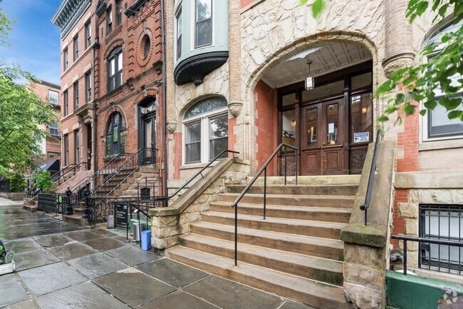 Building Photo - 444 Jersey Ave Unit 1 Rental