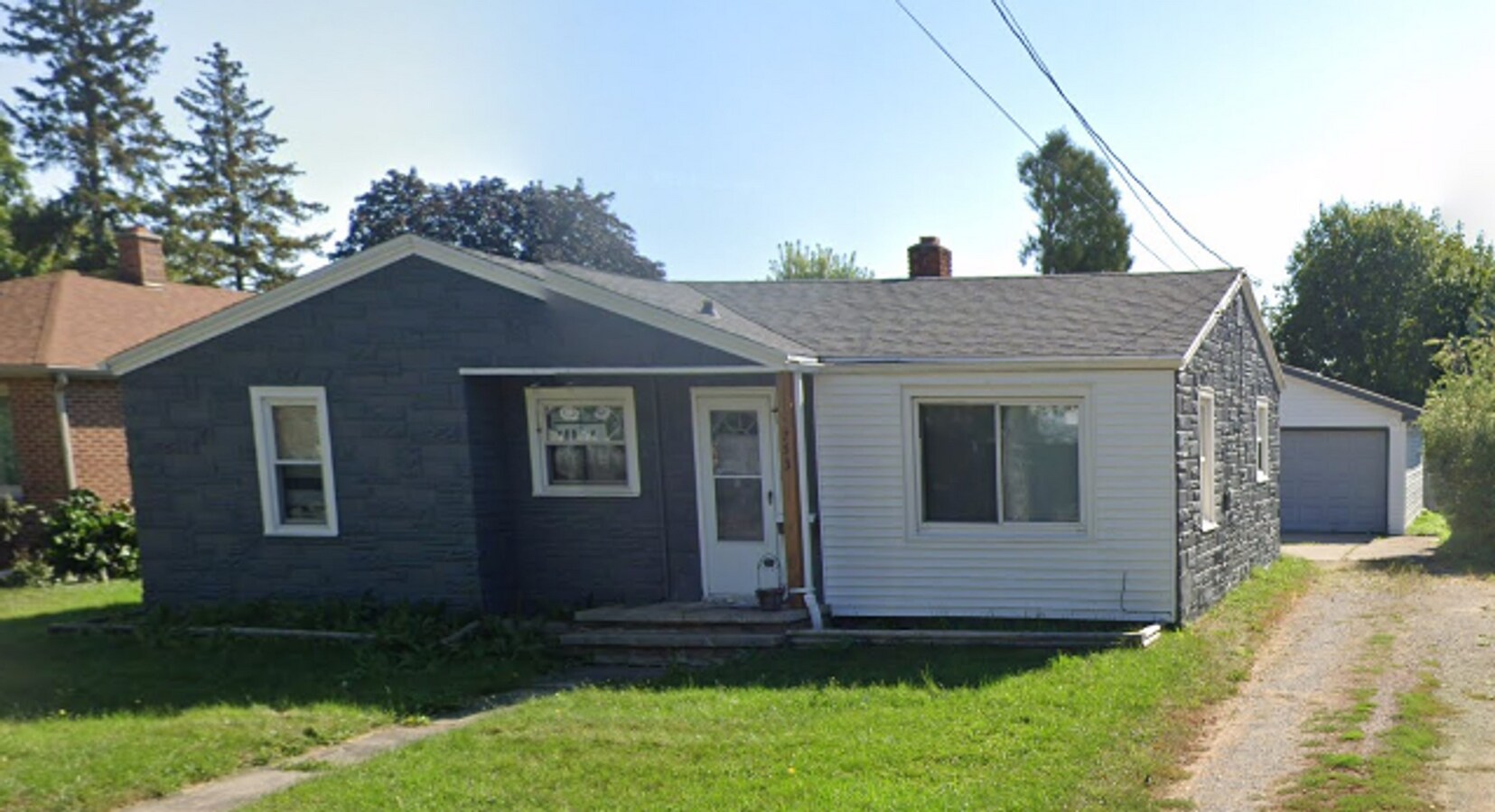 Photo - 753 Appleton Rd House