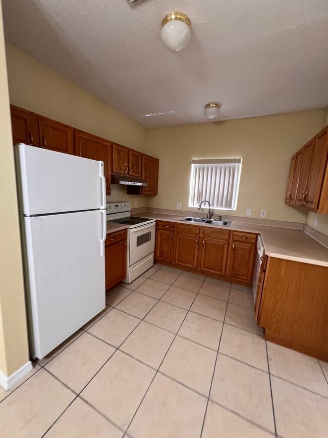 Photo - 201 Watts Ln
