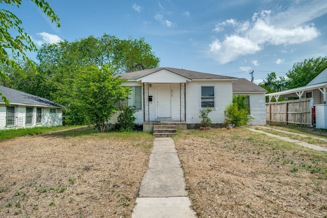 Building Photo - 3 Bedroom in University Park!