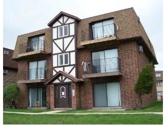Photo - White Pines Apartments