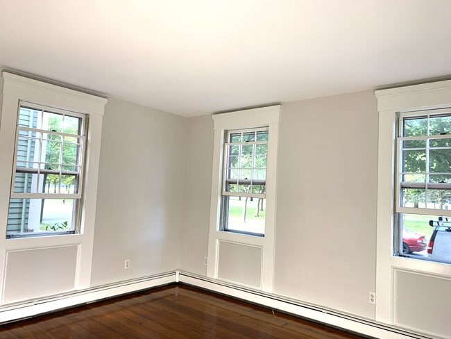 56 Dexter St Unit apartment