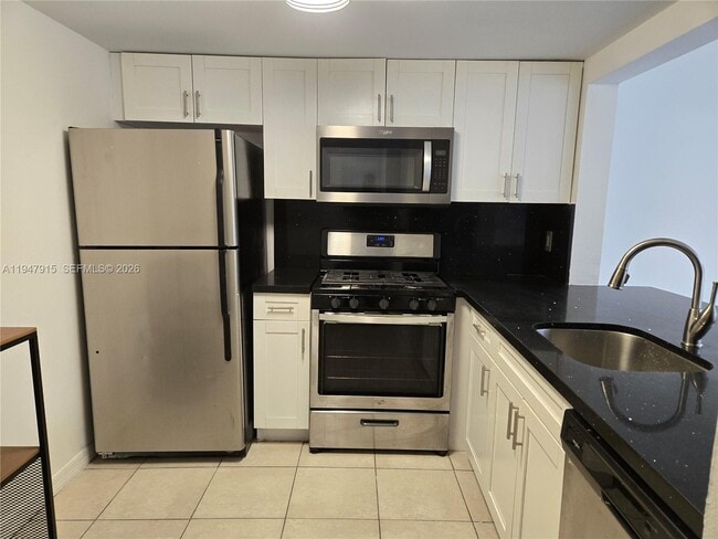 Photo - 17901 NW 68th Ave Unit Q-201