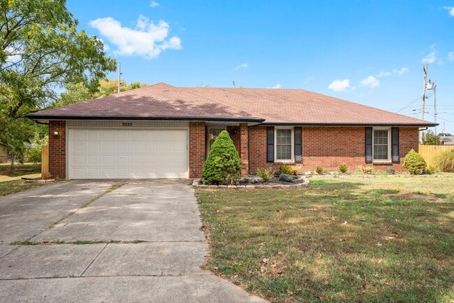 Building Photo - All-Brick Beauty on a Quiet Cul-de-Sac Nea...