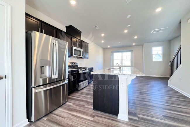Photo - 181 Ivy Vine Wy