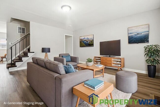 Photo - 2135 Ashburton St