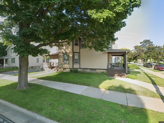 Photo - 200 Arcadian Ave