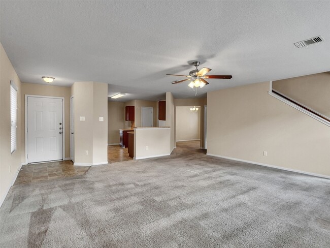 Photo - 5018 Blue Spruce Hill St