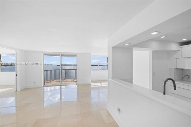Photo - 1420 Brickell Bay Dr Unit 1420 Brickell Bay Dr # 1001A